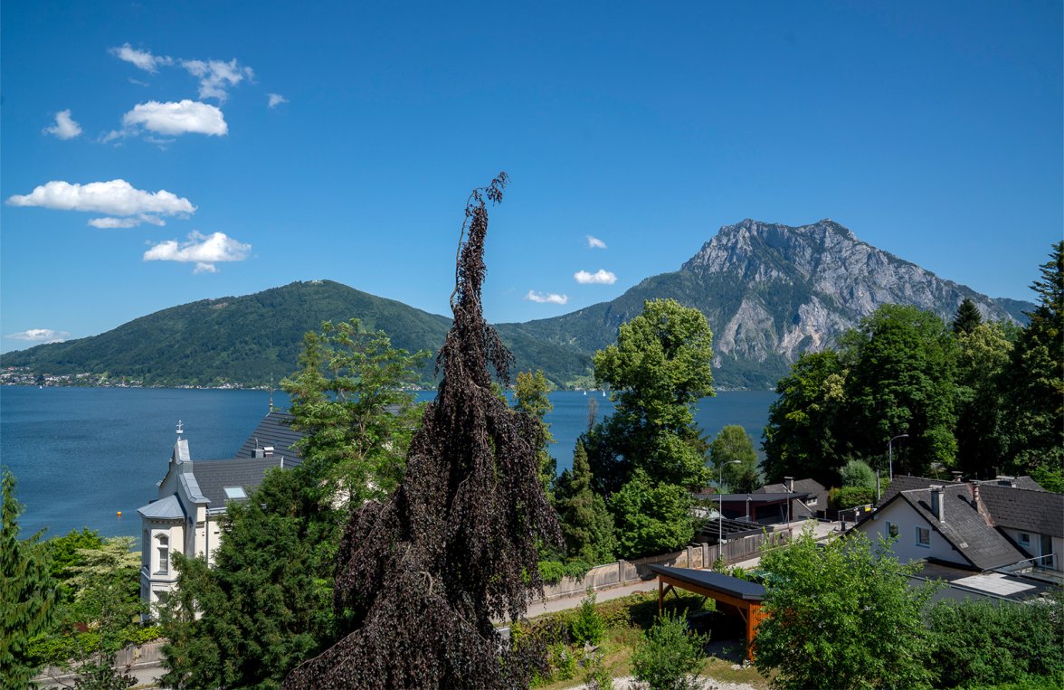 Immobilie in 4813 Salzkammergut - Altmünster am Traunsee: Ein Juwel am Traunsee – Panoramagrundstück in Bestlage - bild 1