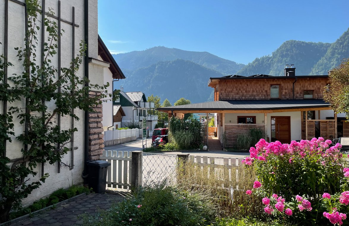 Property in 4866 Salzkammergut - Unterach am Attersee: SECOND HOME! Salzkammergut house on Lake Attersee with unobstructable lake view - picture 4