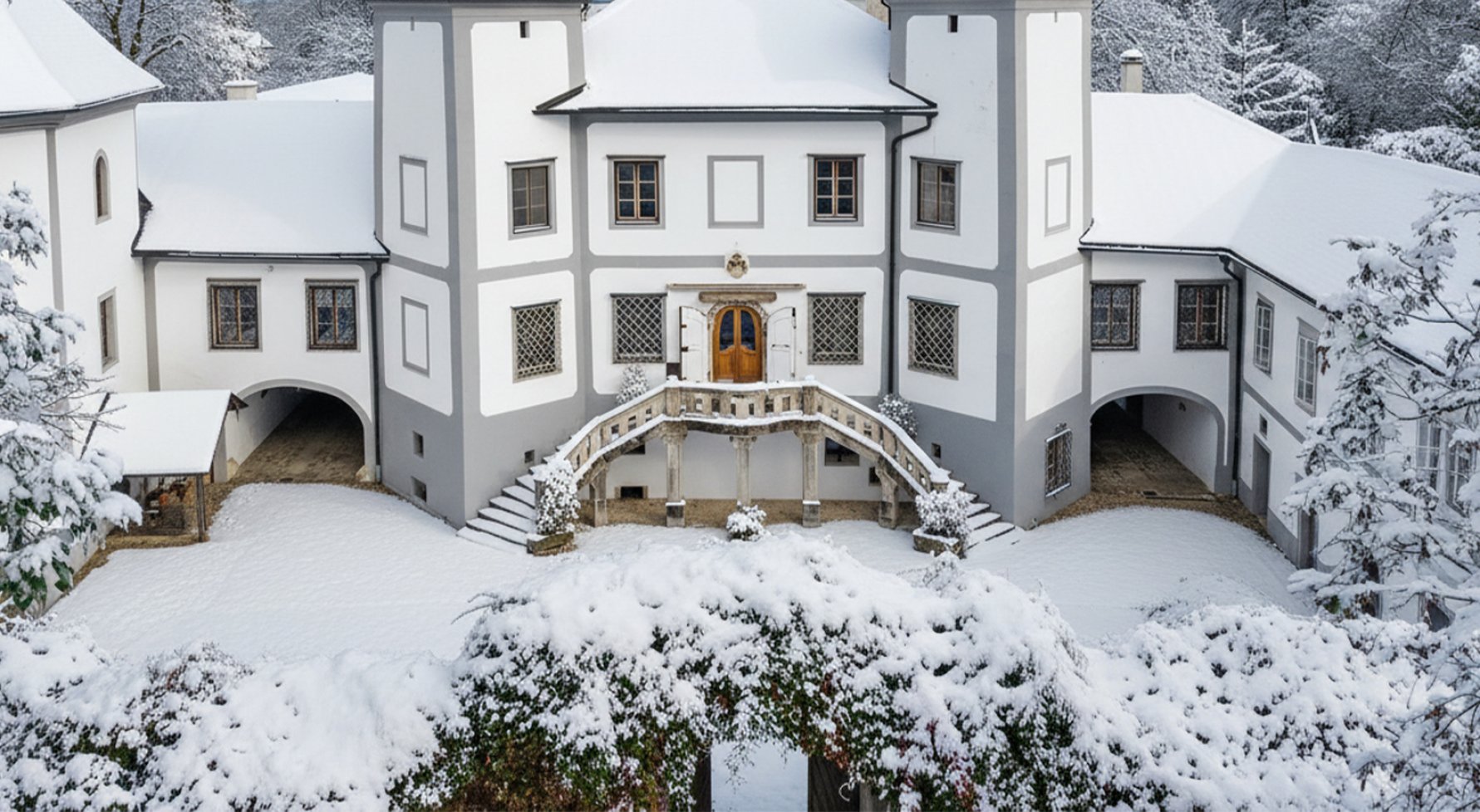 Property in 4693 Salzkammergut - Nähe Gmunden am Traunsee: RENAISSANCE DREAM IN THE SALZKAMMERGUT A charming and historic residential castle - picture 1