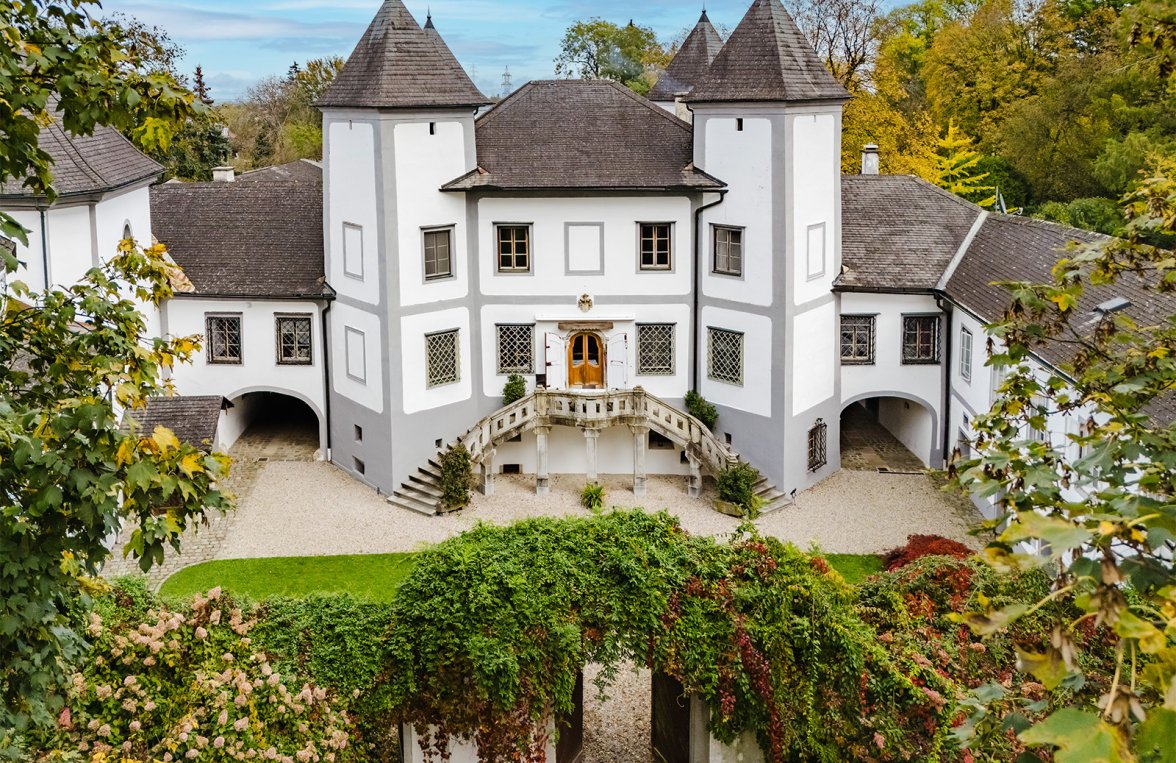 Nemovitosti v 4693 Salzkammergut - Nähe Gmunden am Traunsee: RENAISSANCE ROOM AT SALZKAMMERGUT Rezidenční zámek s kouzlem a historií - obrázek 1