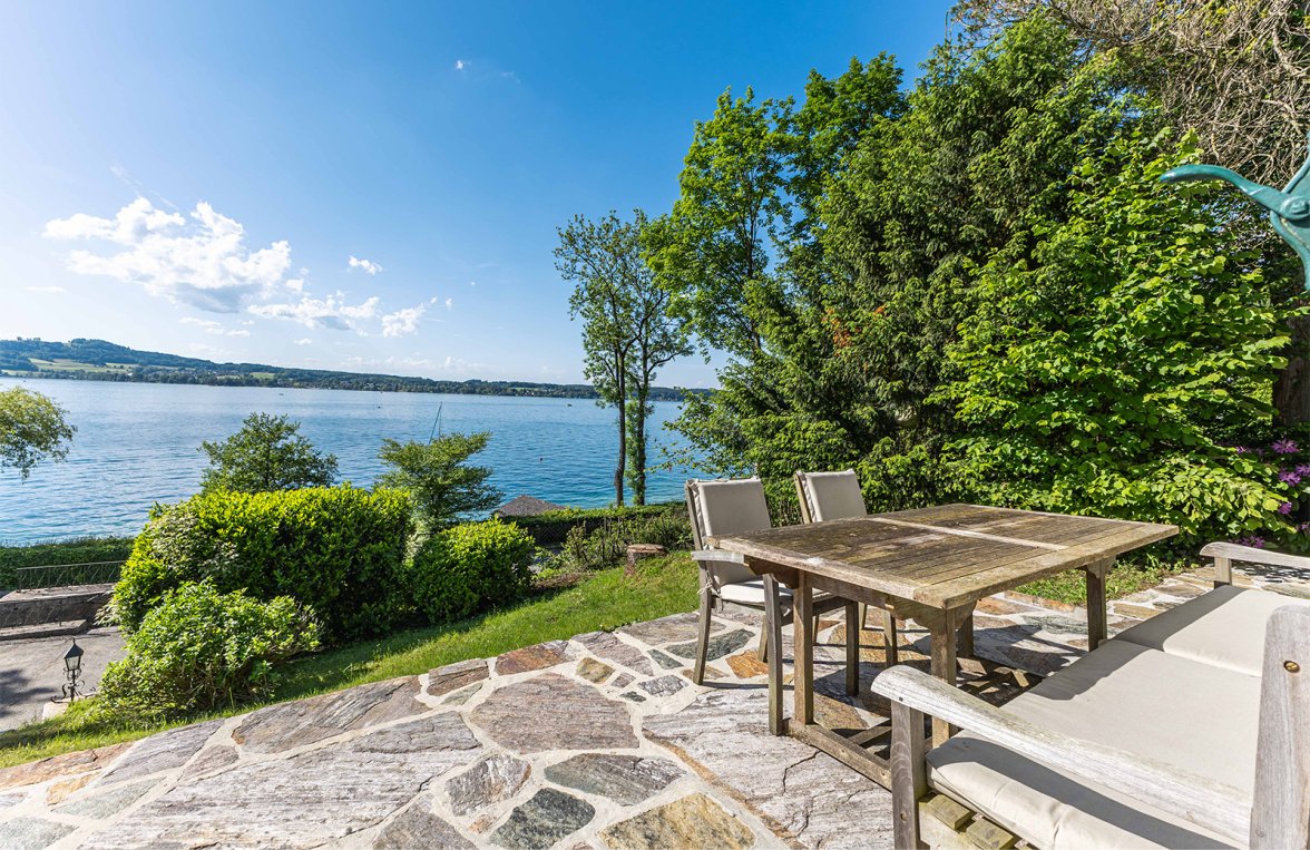 Nemovitosti v 4852  Salzkammergut - Weyregg am Attersee: Jedinečná příležitost! Pozemek u jezera s loděnicí u krásného jezera Attersee - obrázek 2