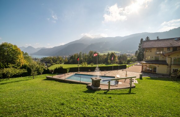 Immobilie in 5340 St. Gilgen - Salzkammergut: BESTE LAGE! Landhausresidenz auf 9.900m² Panoramagrund mit ca. 820 m² Wohnfläche