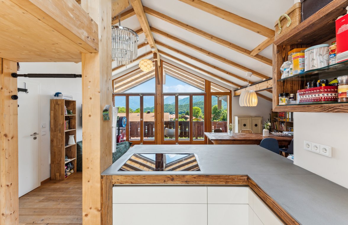 Immobilie in 83259 Bayern - Schleching: Gästehaus mit großem Gastgarten und Betreiberwohnung - neu renoviert! - bild 7