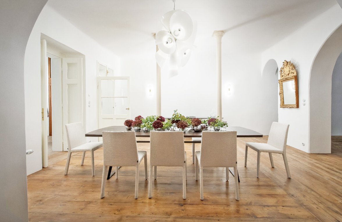 Property in 1010 Wien, 1. Bezirk: Historic baroque house! 17 luxury rooms including SPA newly composed - picture 2
