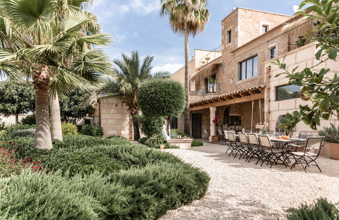 Property in 07208  Mallorca - Cas Concos: Family residence or investment - Mediterranean life with all the advantages - picture 8