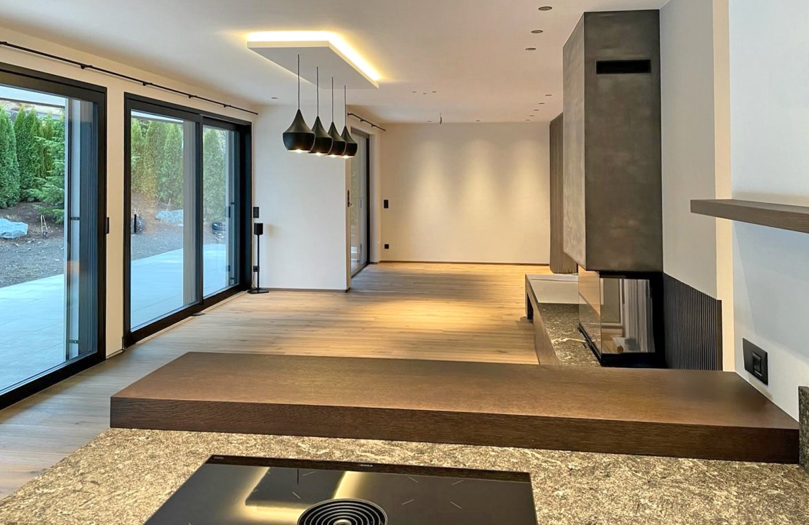 Immobilie in 6380 Tirol - Kitzbüheler Alpen - St. Johann in Tirol: Exklusive Garten-Villenetage mit Pool und Hornblick! - bild 5