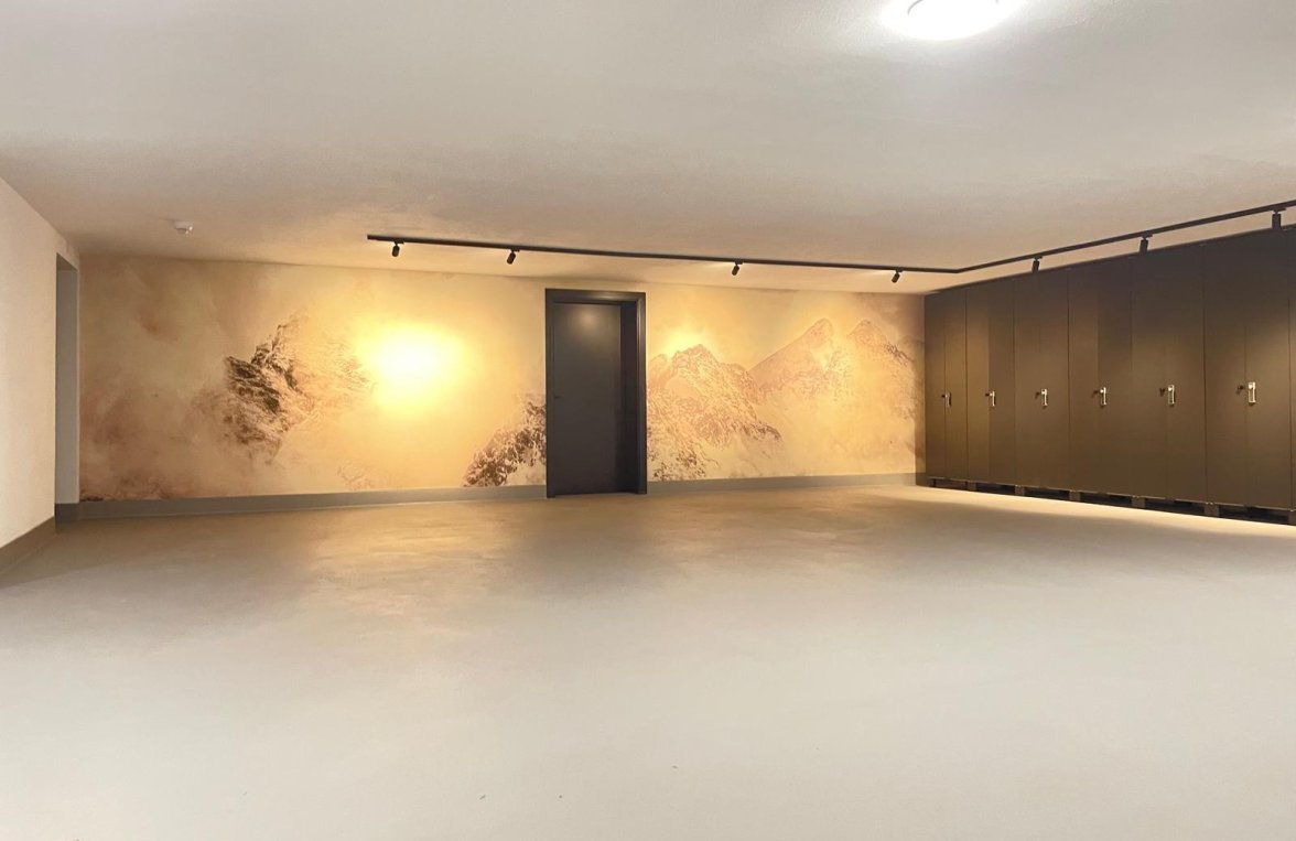 Immobilie in 6380 Tirol - Kitzbüheler Alpen - St. Johann in Tirol: Exklusive Garten-Villenetage mit Pool und Hornblick! - bild 9