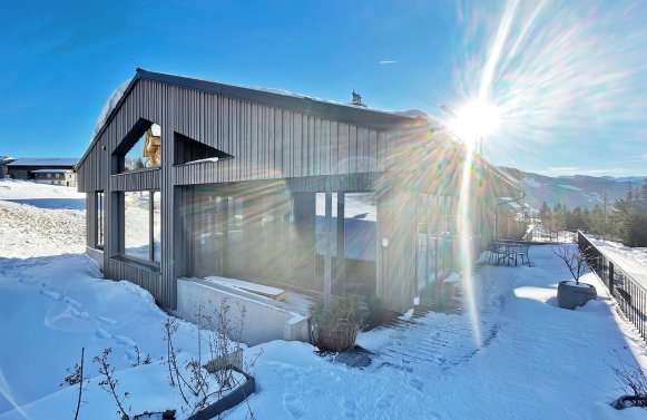 Immobilie in 8972 Steiermark - Ramsau am Dachstein: Der Dachstein liegt Ihnen zu Füßen! Alpin Chalet in Panoramalage