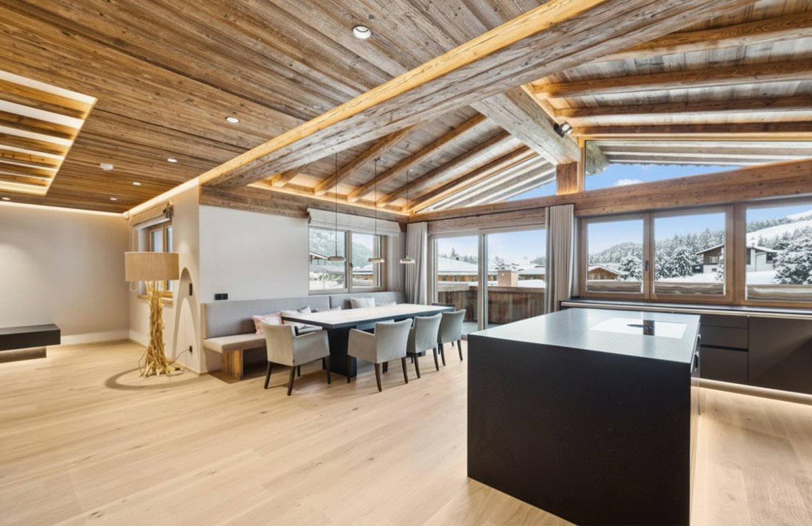 Property in 6365 Tirol - Kitzbüheler Alpen - Kirchberg in Tirol: Love at first sight! Spectacular view of the “Streif” from your own sun terrace - picture 2