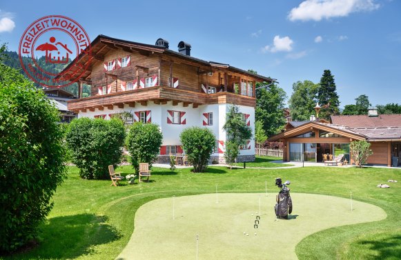 Property in 6370 Tirol - Kitzbüheler Alpen - Gamsstadt: Holiday home! Original “Alfons Walde” country house in the heart of Gamsstadt