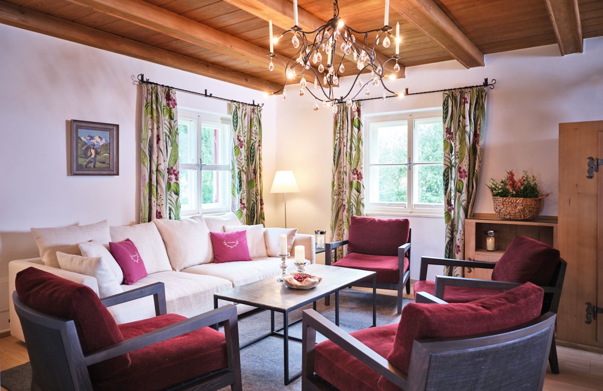 Property in 6370 Tirol - Kitzbüheler Alpen - Gamsstadt: Holiday home! Original “Alfons Walde” country house in the heart of Gamsstadt - picture 4