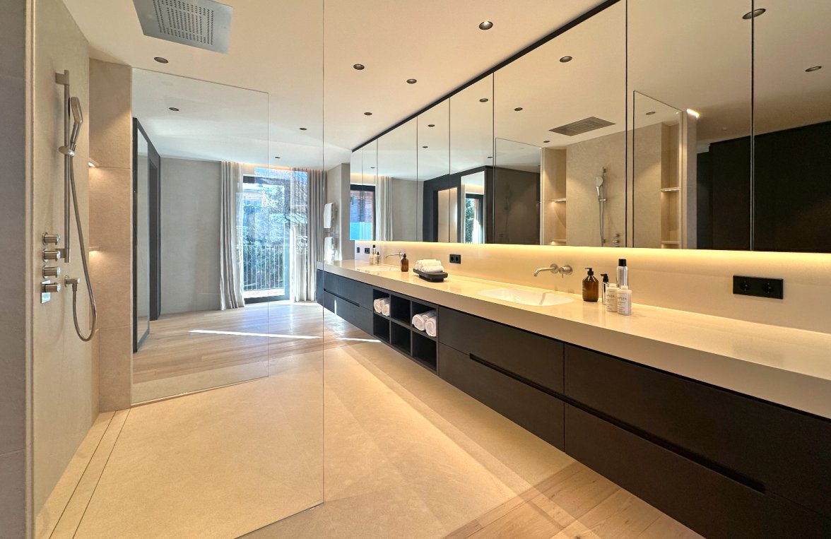 Immobilie in 6370 Tirol - Kitzbühel: Wohnen, wo Legenden residieren! Ein Chalet der Extraklasse in der 