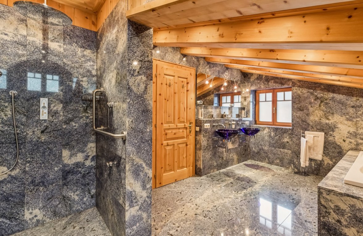 Immobilie in 6580 Tirol - St. Anton am Arlberg: Einzigartig!Zwischen Kaminfeuer und Pulverschnee–Exklusives Stadthaus in St. Anton - bild 10