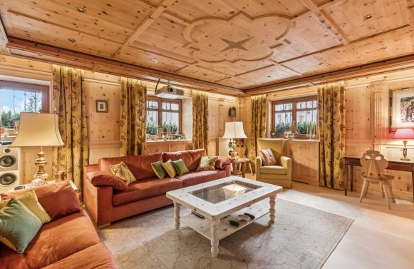 Immobilie in 6580 Tirol - St. Anton am Arlberg: St. Anton am Arlberg! Exklusives Alpenhaus in Bestlage