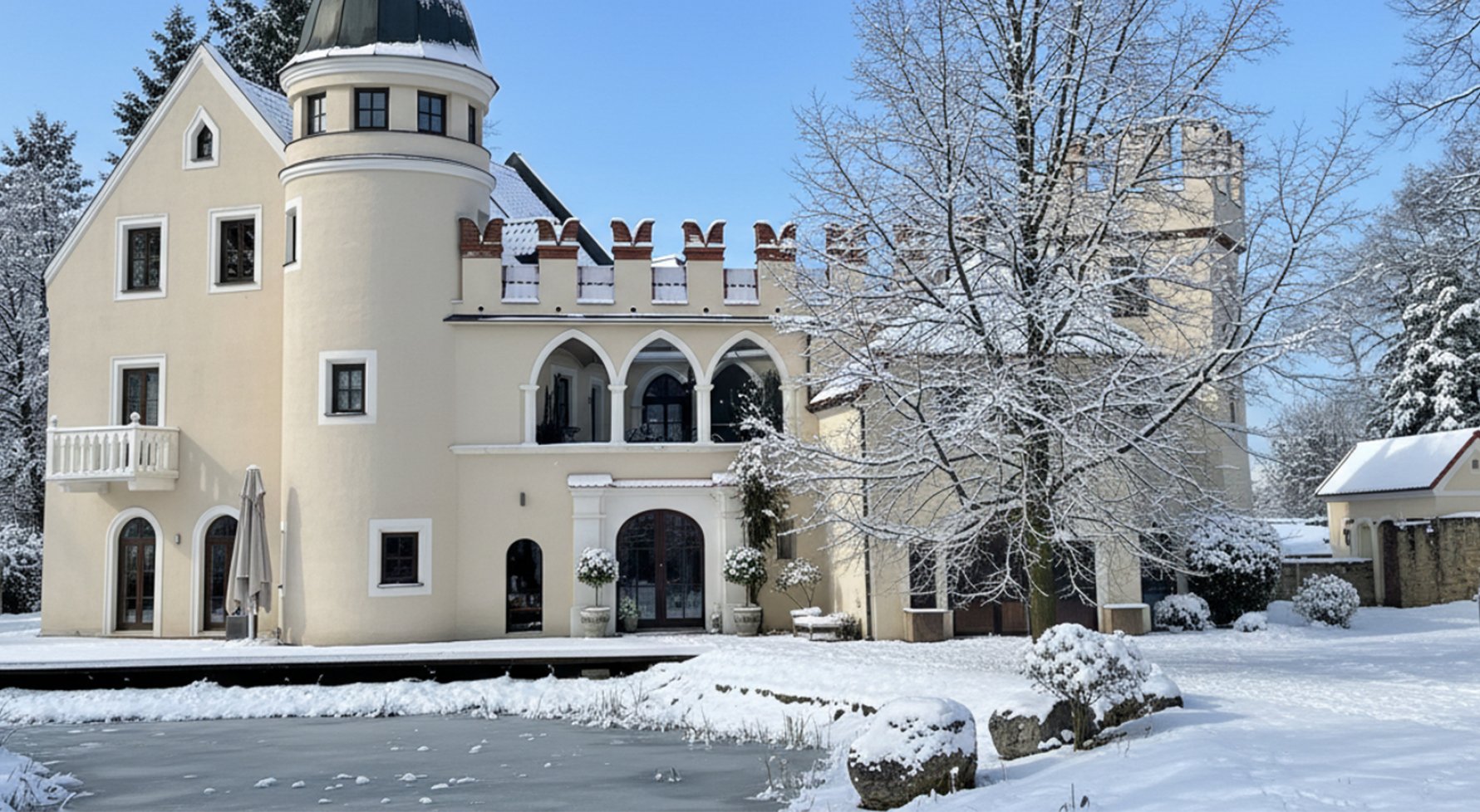 Immobilie in 5123 Nähe Burghausen: Große Oper! Schloss mit Blick auf Burghausen - nur 1h von München entfernt - bild 1