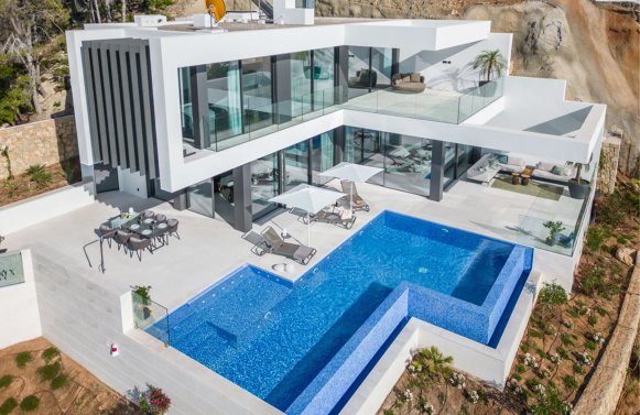 Property in 07157 Spanien - Port D'Andratx: A PLACE TO BE – CALA LLAMP – PORT ANDRATX