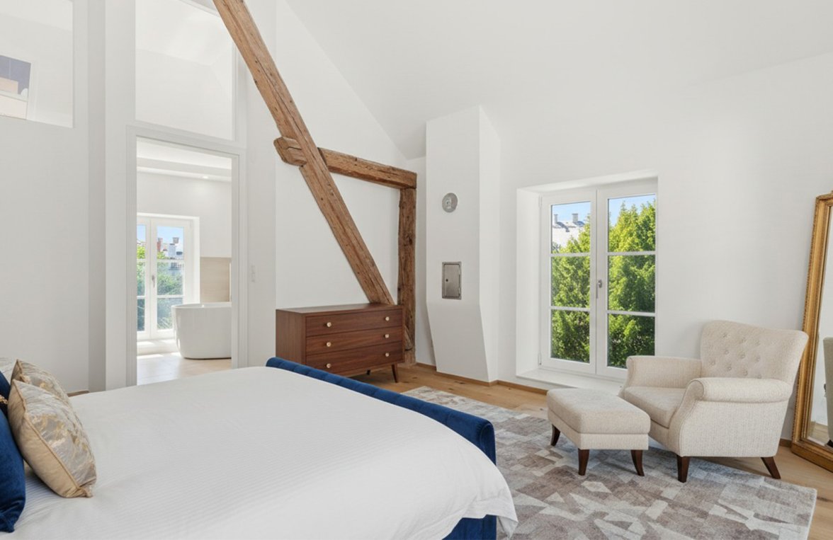 Immobilie in 2500 Niederösterreich - Baden bei Wien: Wahrhaft kaiserlich! Exklusives Penthouse-Design vereint mit historischem Charme - bild 5