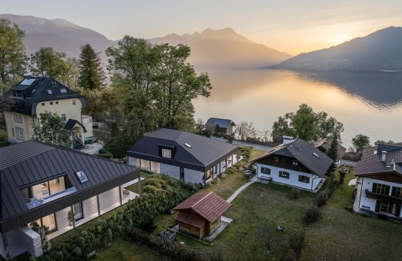 Immobilie in 4853  Salzkammergut - Steinbach am Attersee: Dolce Vita am glitzernden Attersee! 4-Zimmer Gartenwohnung mit privatem Seezugang