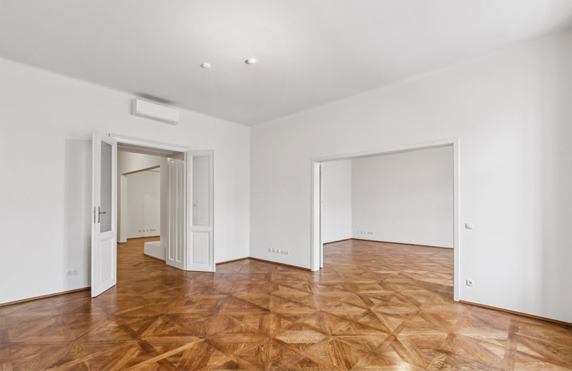 Immobilie in 1010 Wien, 1. Bezirk: Wien in seiner schönsten Form!  3-Zimmer Altbauwohnung gegenüber der Staatsoper - bild 3