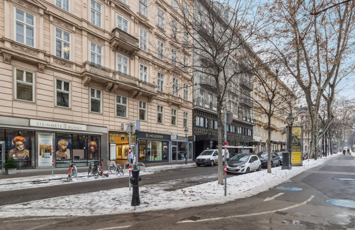 Immobilie in 1010 Wien, 1. Bezirk: Wien in seiner schönsten Form!  3-Zimmer Altbauwohnung gegenüber der Staatsoper - bild 9