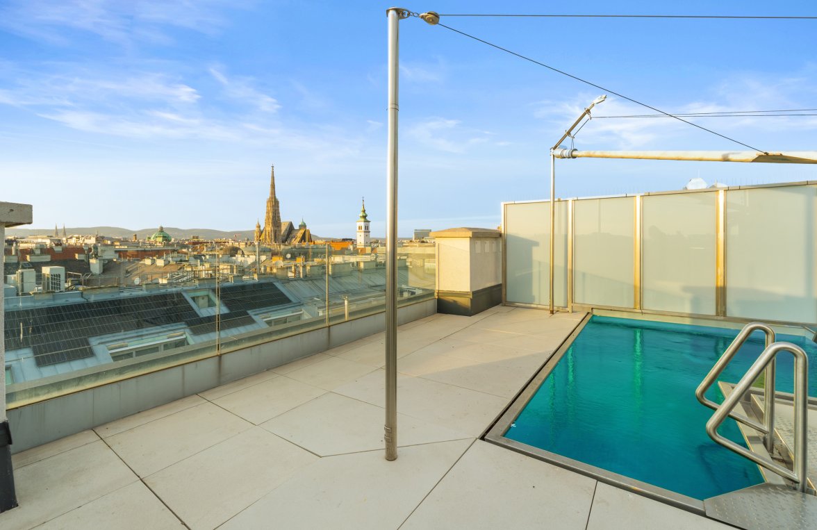 Immobilie in 1010 Wien, 1. Bezirk: Penthouse-Living im 1. Bezirk mit privatem Pool und Stephansdom-Blick - bild 1