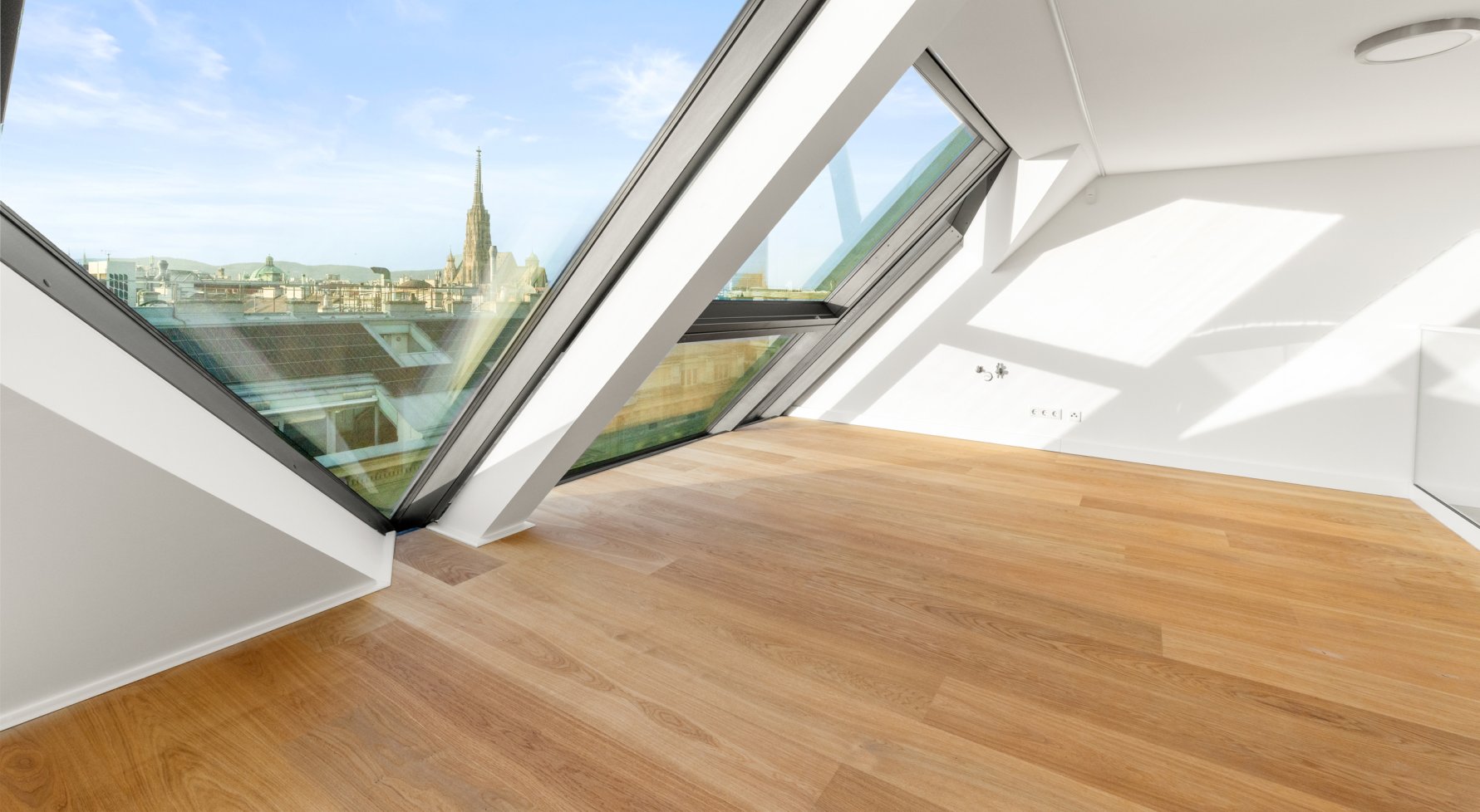 Immobilie in 1010 Wien, 1. Bezirk: Penthouse-Living im 1. Bezirk mit privatem Pool und Stephansdom-Blick - bild 1