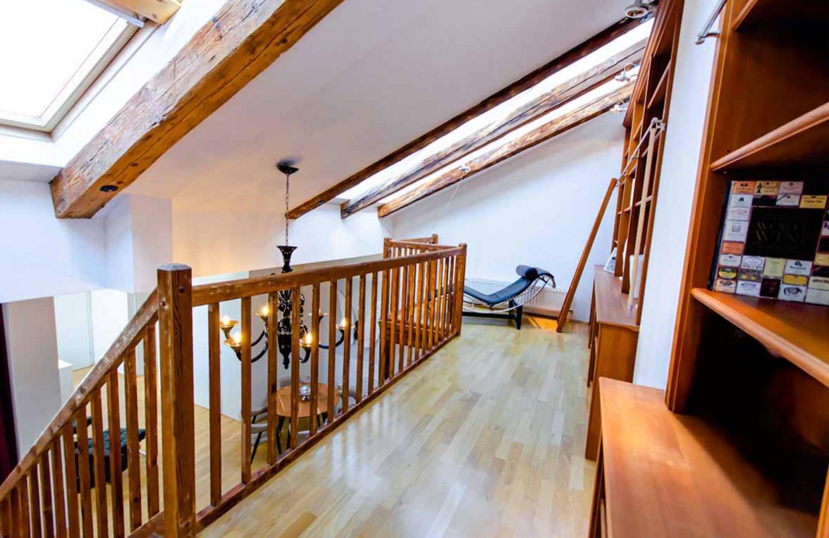 Property in 1010 Wien, 1. Bezirk: Spacious living in the 1st district! Attic apartment with terrace - picture 8