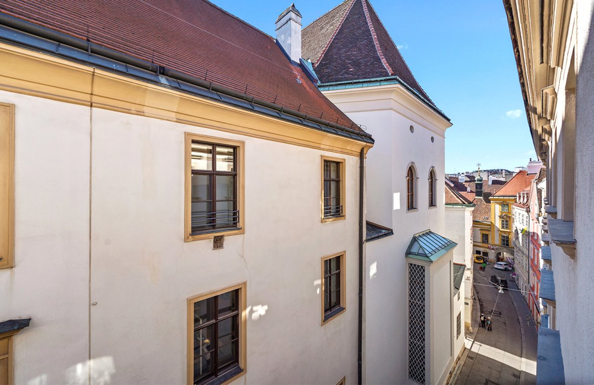 Property in 1010 Wien, 1. Bezirk: 185 m² old building in the Jesuit Quarter – your dream home on Schönlaterngasse - picture 2