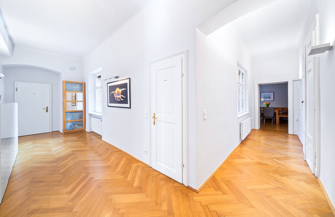 Immobilie in 1010 Wien, 1. Bezirk: 185 m² Altbaujuwel im Jesuitenviertel – Ihr Wohntraum in der Schönlaterngasse - bild 3