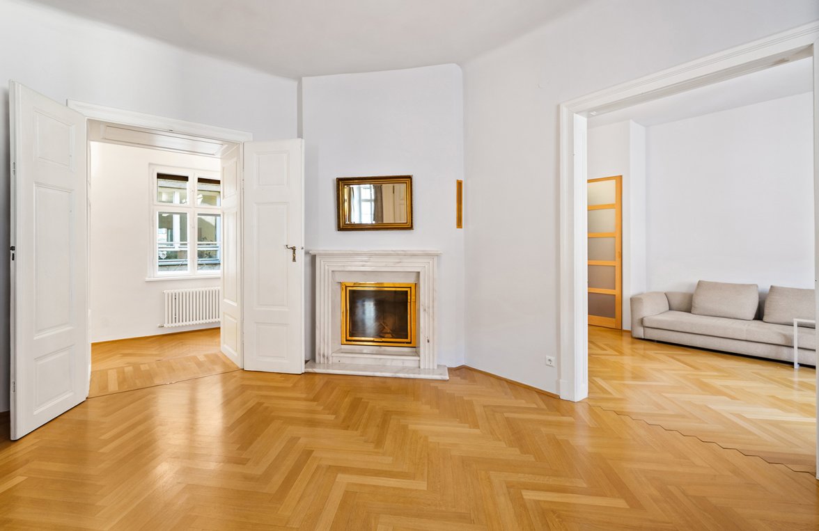 Property in 1010 Wien, 1. Bezirk: 185 m² old building in the Jesuit Quarter – your dream home on Schönlaterngasse - picture 1
