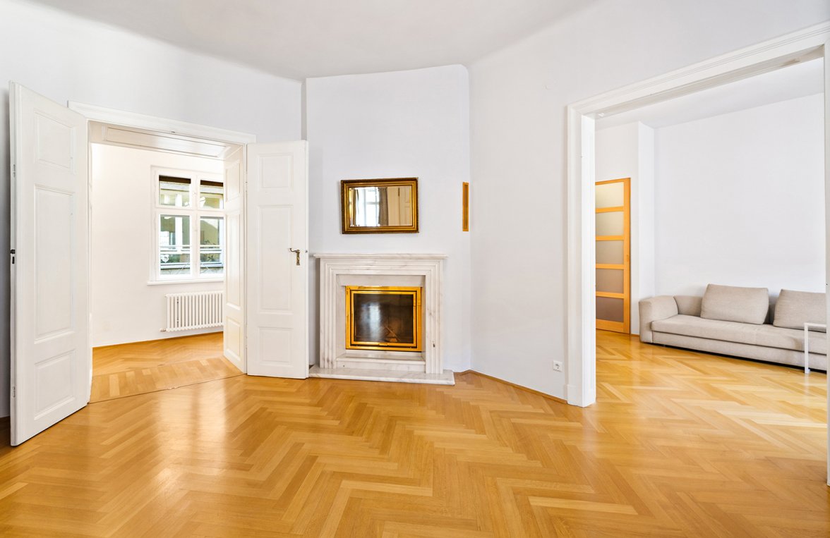 Immobilie in 1010 Wien, 1. Bezirk: 185 m² Altbaujuwel im Jesuitenviertel – Ihr Wohntraum in der Schönlaterngasse - bild 2