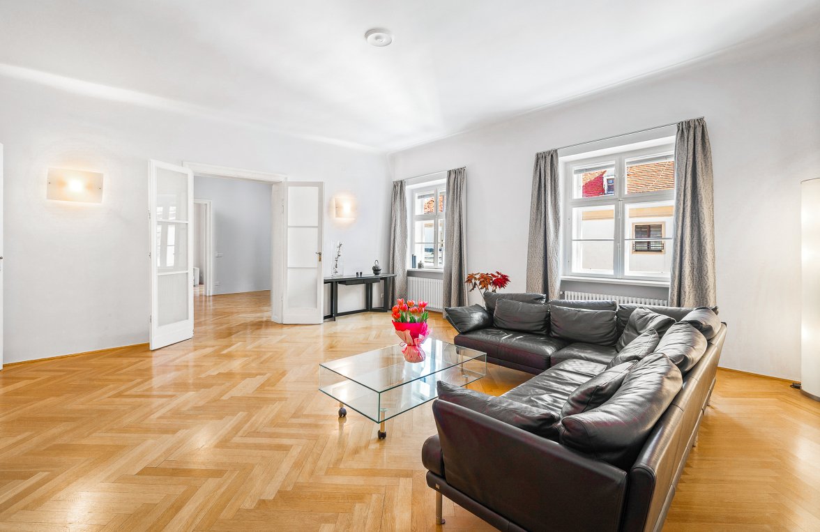 Immobilie in 1010 Wien, 1. Bezirk: 185 m² Altbaujuwel im Jesuitenviertel – Ihr Wohntraum in der Schönlaterngasse - bild 1