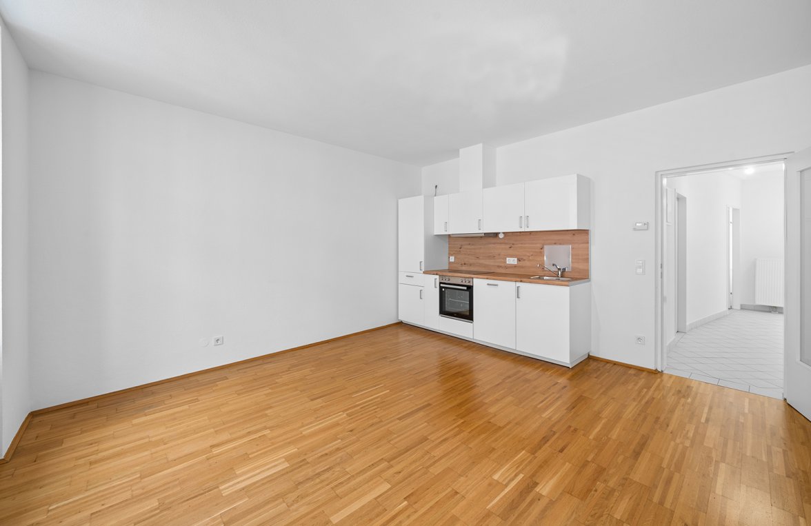Property in 1170 Wien, 17. Bezirk: 2-room old building flat with balcony - picture 3