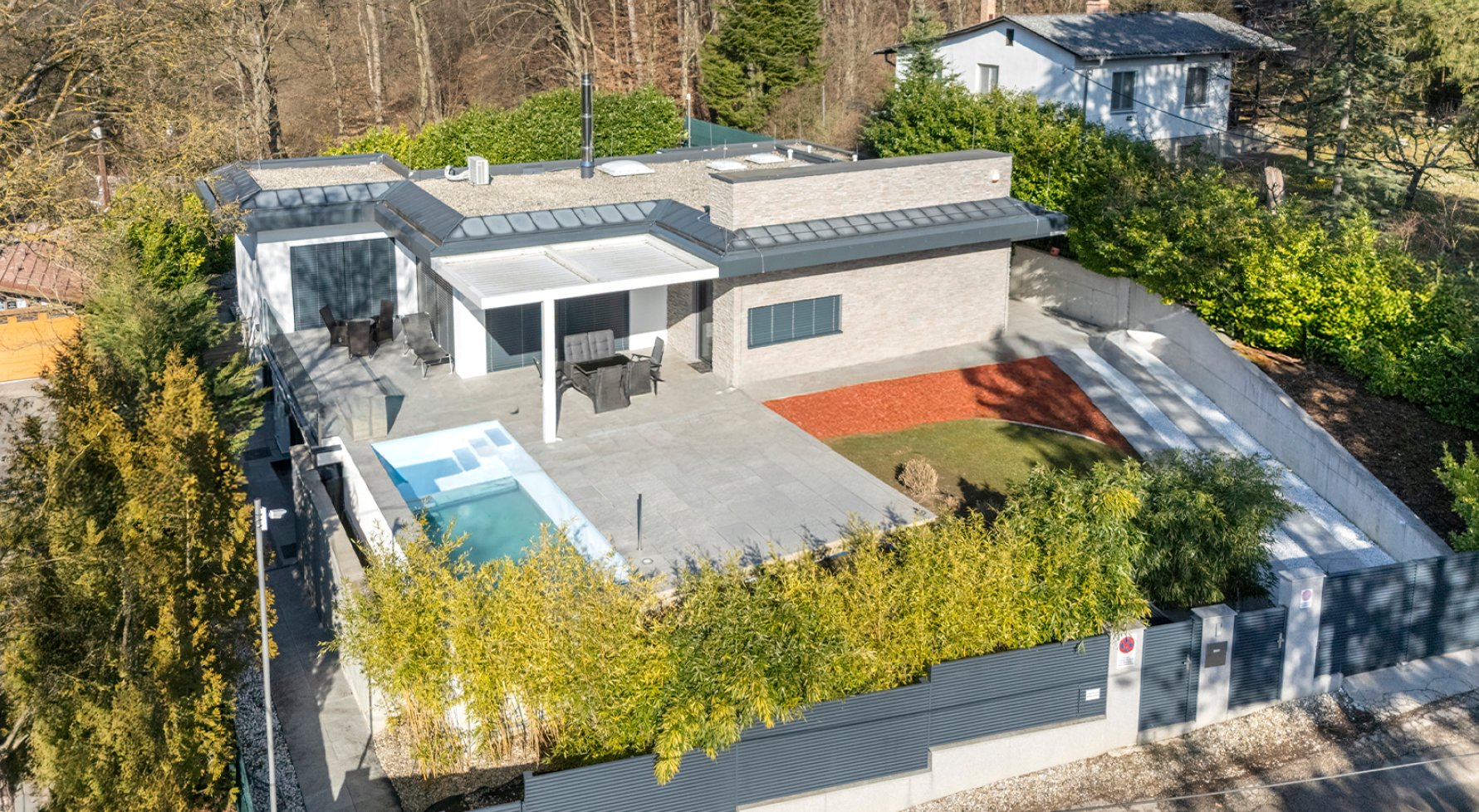 Immobilie in 1140 Wien, 14. Bezirk: Repräsentative Villa in Wiener Grünruhelage mit eigenständigem Gästeappartement - bild 1