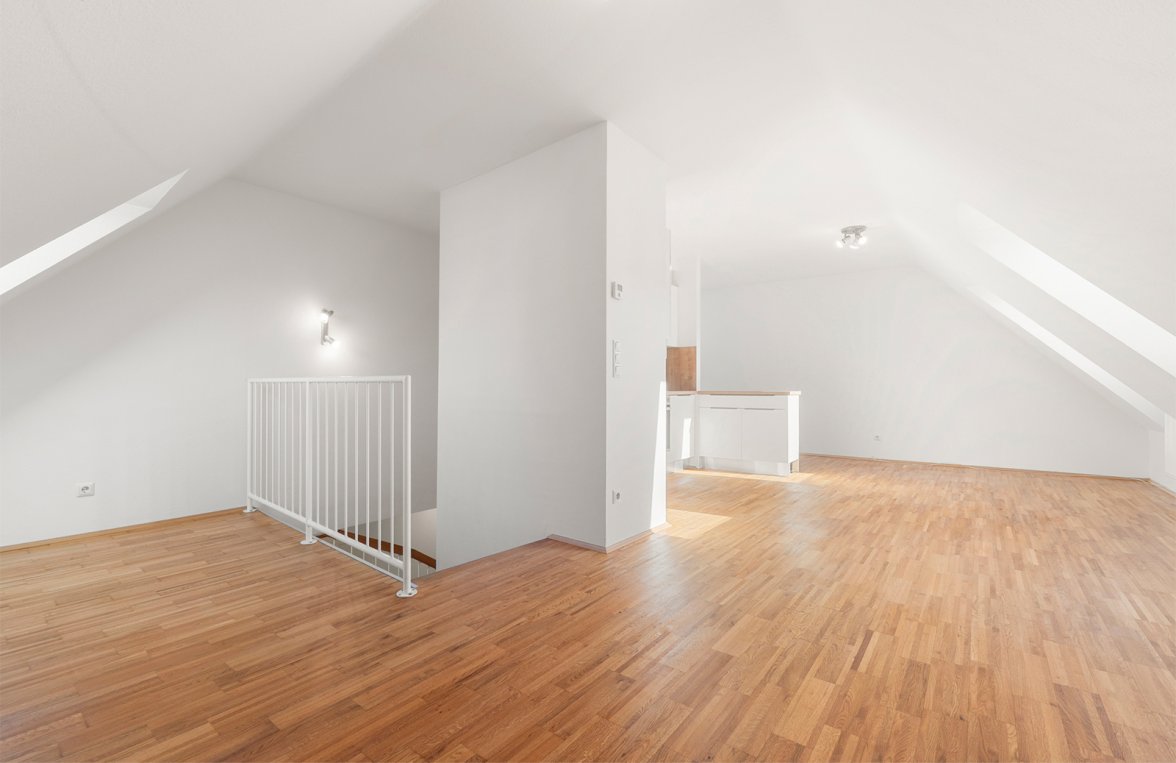 Immobilie in 1170 Wien, 17. Bezirk: Lichtdurchflutete DG-Maisonettewohnung mit Altbauflair in Hernals! - bild 2