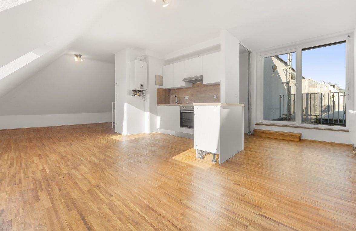 Immobilie in 1170 Wien, 17. Bezirk: Lichtdurchflutete DG-Maisonettewohnung mit Altbauflair in Hernals! - bild 1