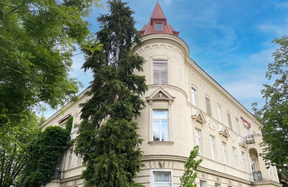 Immobilie in 1180 Wien, 18. Bezirk: Helles Altbau-Atelier in Wiener Bestlage!