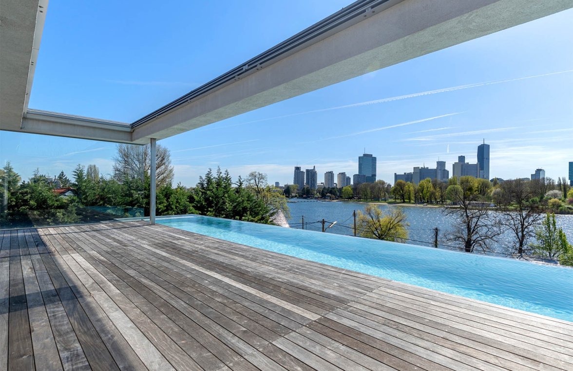 Immobilie in 1120 Wien, 22. Bezirk: Architektenvilla mit  Infinity Pool  und Blick auf die Wiener Skyline - bild 9
