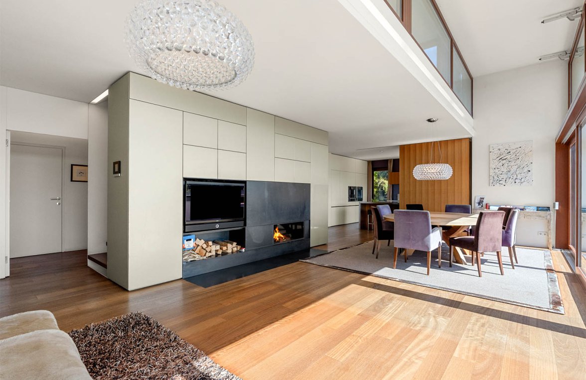 Immobilie in 1120 Wien, 22. Bezirk: Architektenvilla mit  Infinity Pool  und Blick auf die Wiener Skyline - bild 2