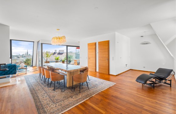 Immobilie in 1080 Wien, 8. Bezirk - Nähe Volksgarten: 300 m² Dachgeschosswohnung fußläufig in den 1. Wiener Bezirk
