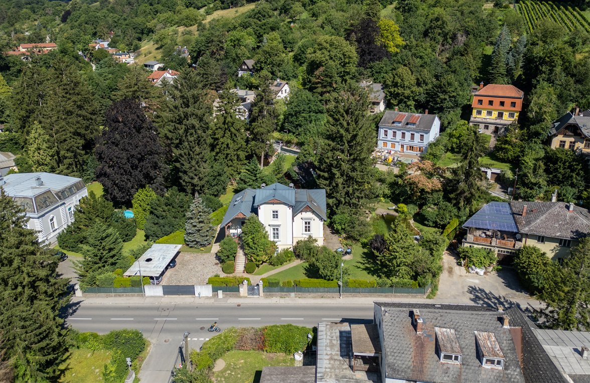 Property in 3400 Vor den Toren Wiens - Klosterneuburg: Stately living! Imperial and royal architect's villa at the gates of Vienna - picture 9