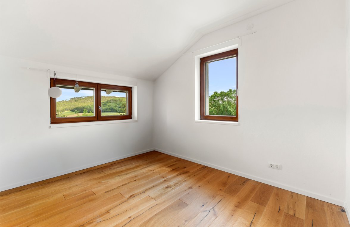 Immobilie in 2722 Niederösterreich - Wiener Neustadt - Hohe Wand: Naturidylle trifft Energieautarkie! Zweifamilienhaus am Fuße der Hohen Wand - bild 9