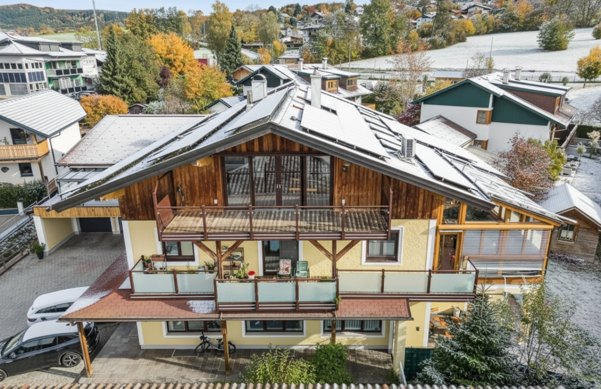 Property in 4893 Oberösterreich - Irrsee - Zell am Moos: Retreat on the Irrsee - living in the heart of the Salzkammergut - picture 1