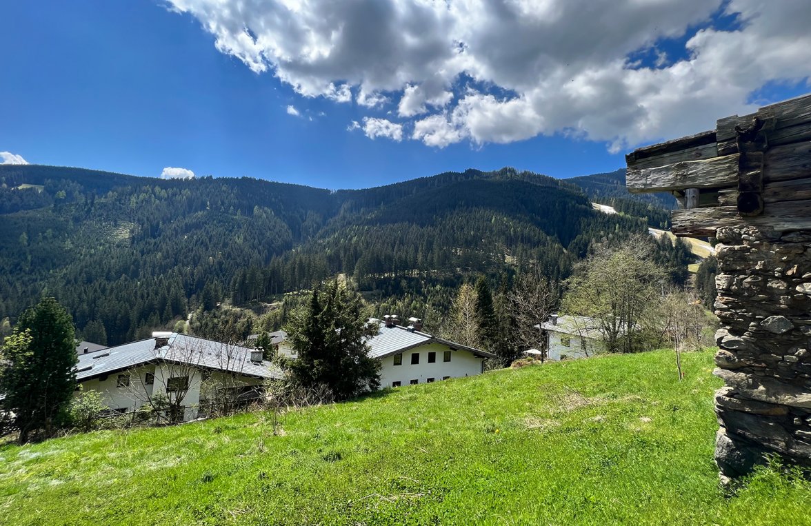 Property in 5700 Zell am See: Schmittenhöhe! Building plot on the ski slope of the Sonnenalmbahn - picture 1