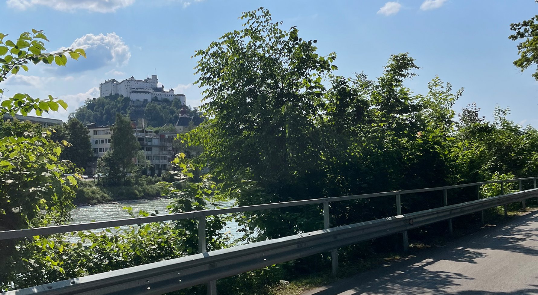 Immobilie in 5020 Salzburg-Aigen: Sonnige ca. 70m² große Balkonwohnung direkt an der Salzach! - bild 1