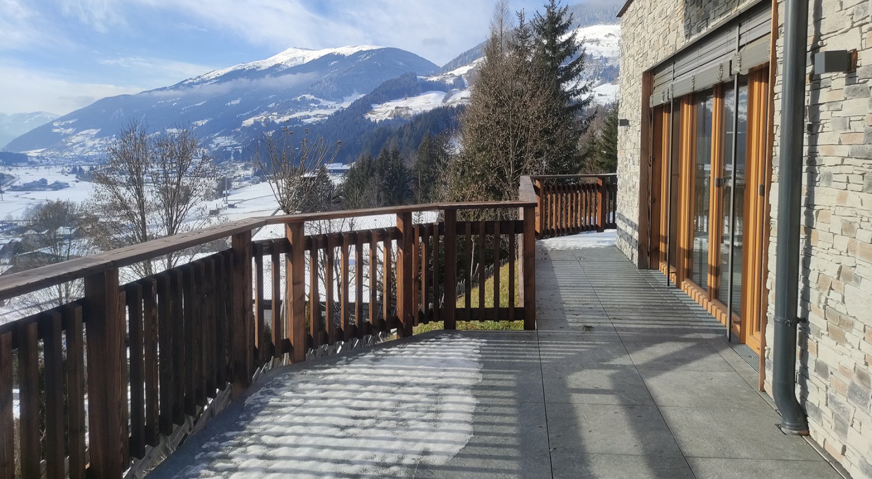 Immobilie in 5731 Nähe Kitzbühel: Zweitwohnsitz! Traumhafte 3-Zimmer Terrassenwohnung nahe der Kitzbüheler Alpen - bild 1
