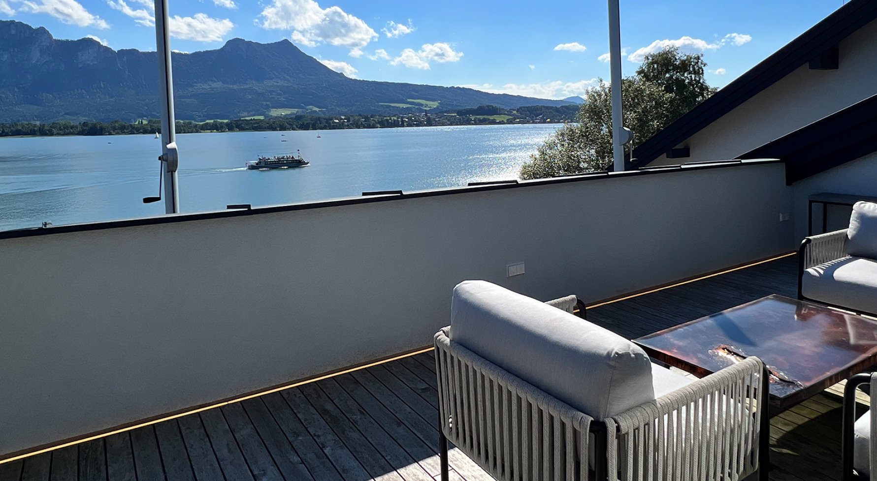 Property in 5310 Mondsee - Salzburg: Great Freedom at Mondsee!  First-Class Penthouse with Private Dock - picture 1