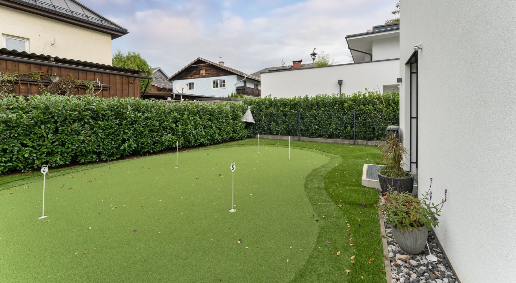 Immobilie in 5020 Salzburg - Leopoldskron-Moos: En Vogue Villa mit Pool & Golfanlage! - bild 1