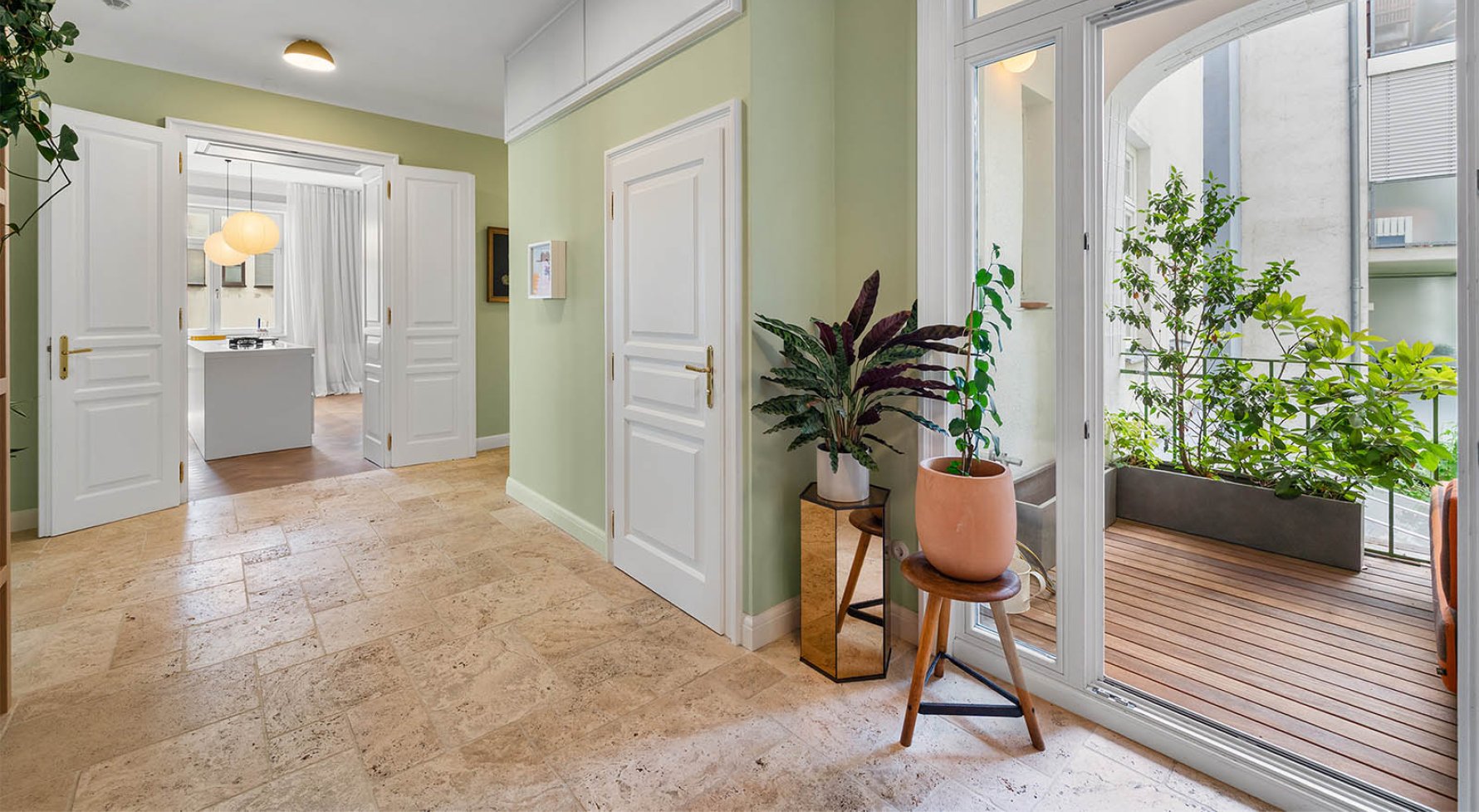 Immobilie in 1180 Wien, 18. Bezirk: Nähe Türkenschanzpark 136 m² hochwertig sanierte Altbau-Wohnung + Loggia - bild 1