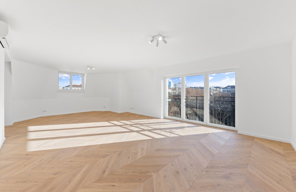 Property in 1040 Wien, 4. Bezirk: Luxurious attic apartment in the 4th district with a beautiful view of Vienna - picture 1